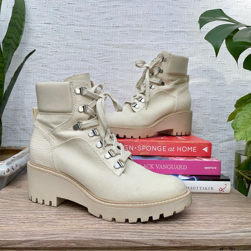 ✨DOLCE VITA✨ White Combat Boots